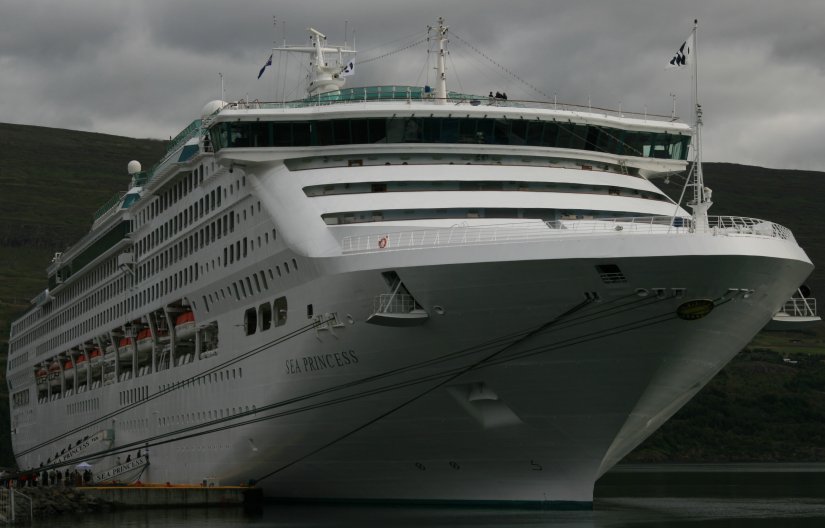 Sea Princess docked in Akureyri