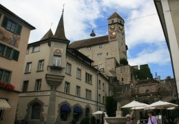 Rapperswil's main square looking up at the castle