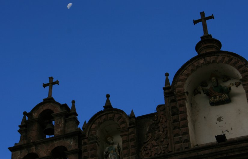 Moon above Cathedral of Santo Domingo