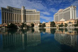 Bellagio and Ceasar's Palace hotels on the Las Vegas Strip