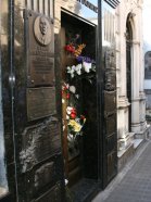 Grave of Eva Pern in Recoleta Cemetery