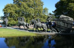 The Stagecoach (La Diligencia) Monument