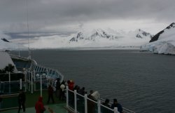 The Star Princess in the Neumayer Channel